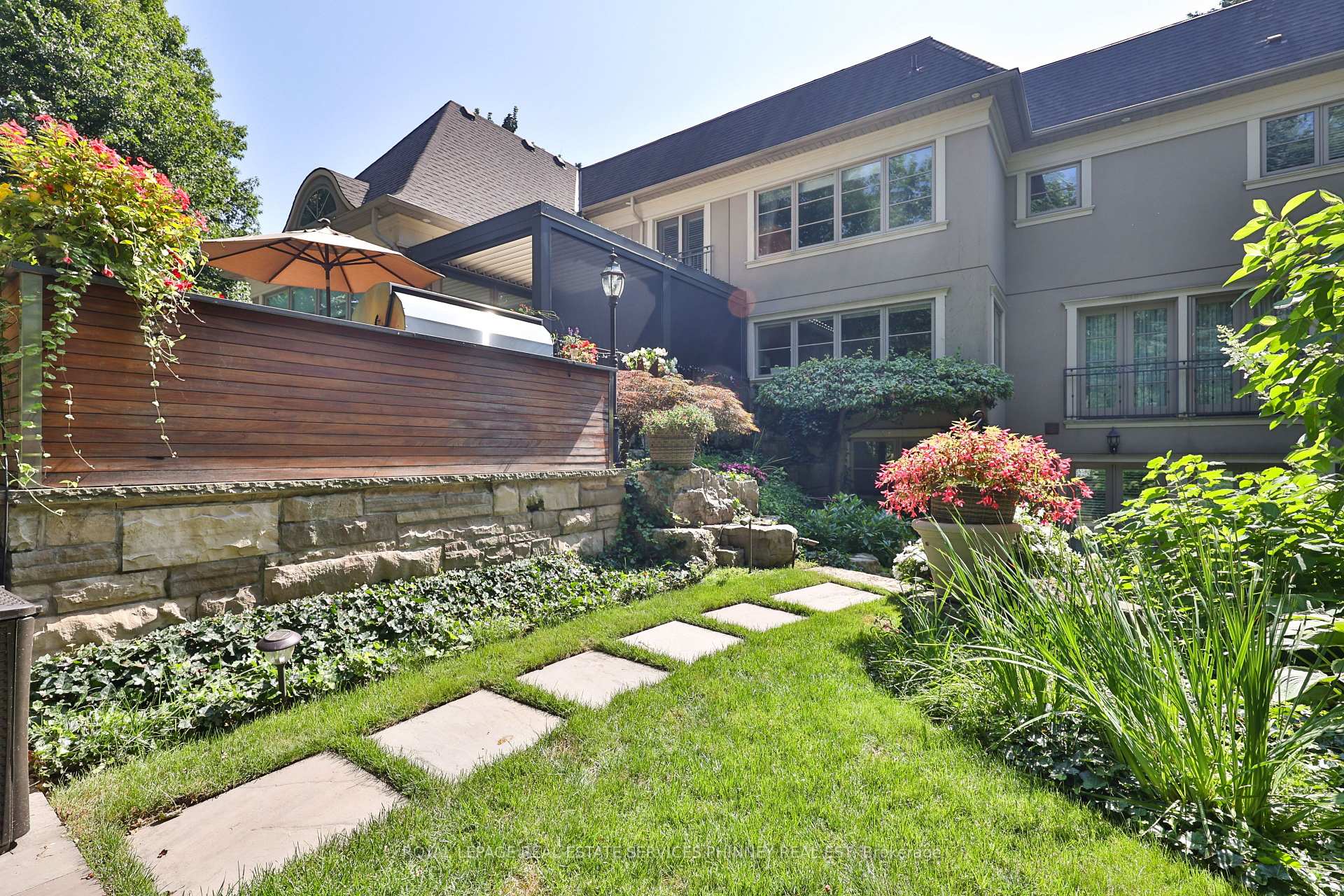 Photo 34 of 541 Arrowhead Road, Mississauga, Lorne Park — HOMEH