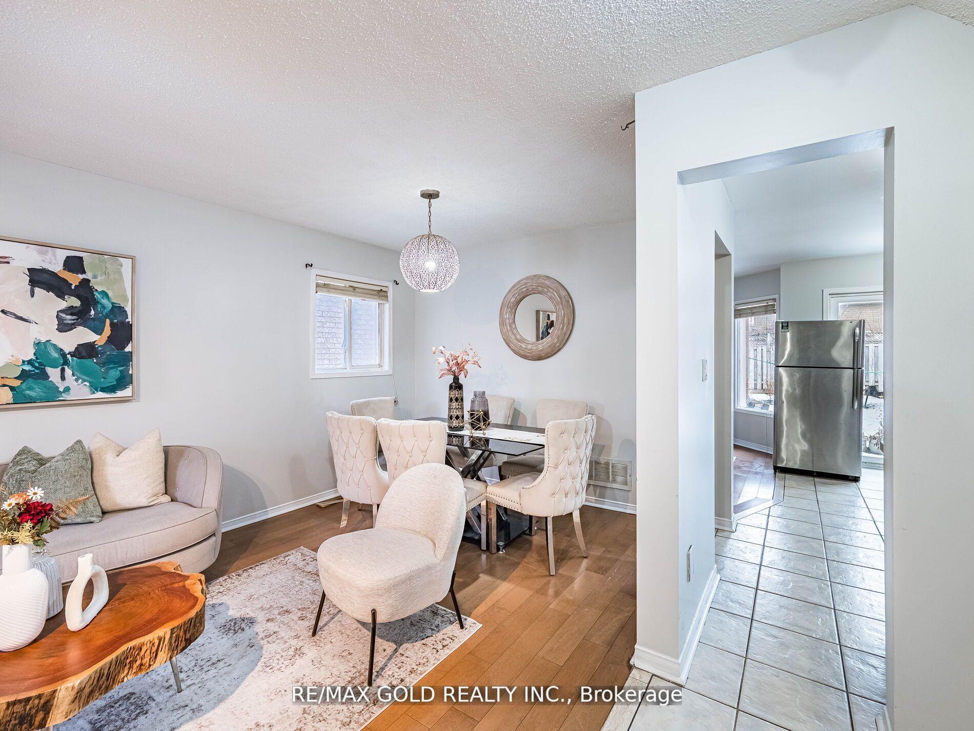 Photo 5 of 33 Fiddleneck Crescent, Brampton, Sandringham-Wellington — HOMEH