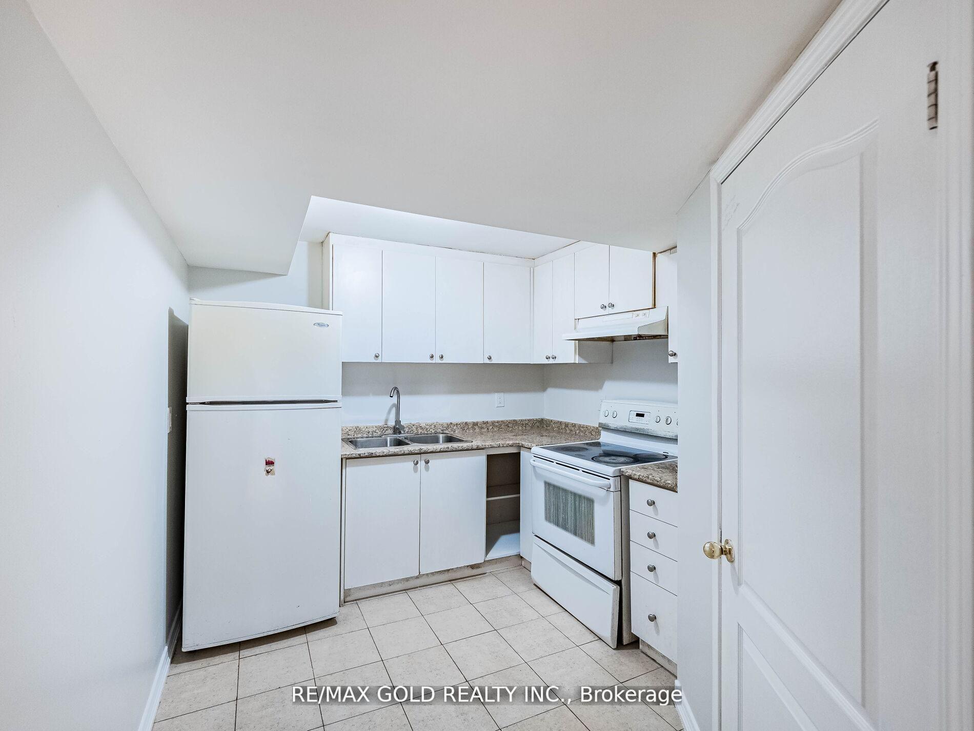 Photo 31 of 33 Fiddleneck Crescent, Brampton, Sandringham-Wellington — HOMEH