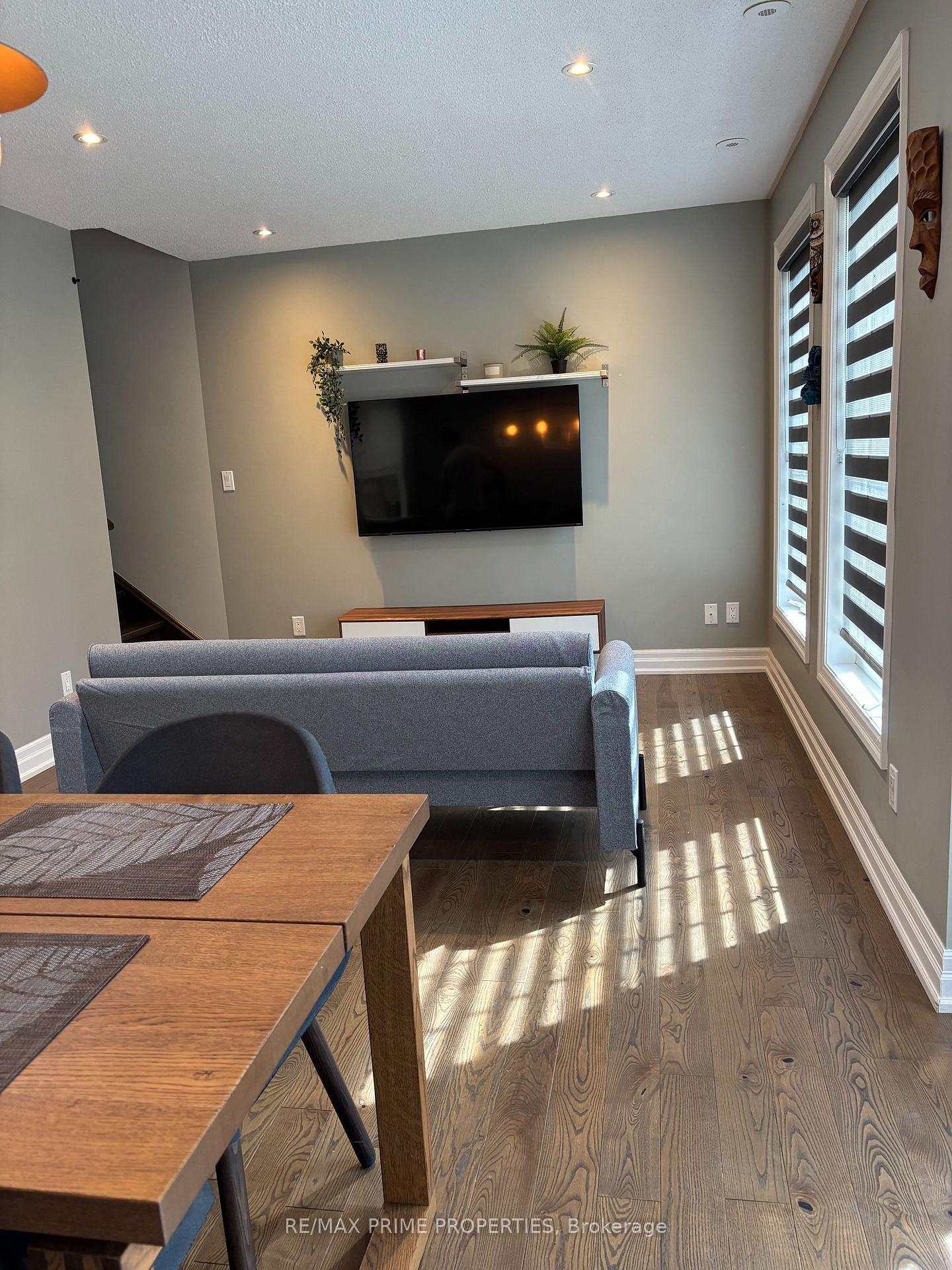 Photo 3 of Unit 1133, 5 Everson Drive, North York, Willowdale East — HOMEH