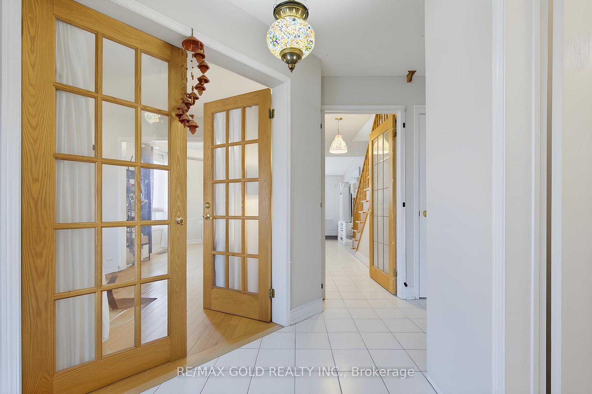 Photo 3 of 51 Alaskan Summit Court, Brampton, Sandringham-Wellington — HOMEH