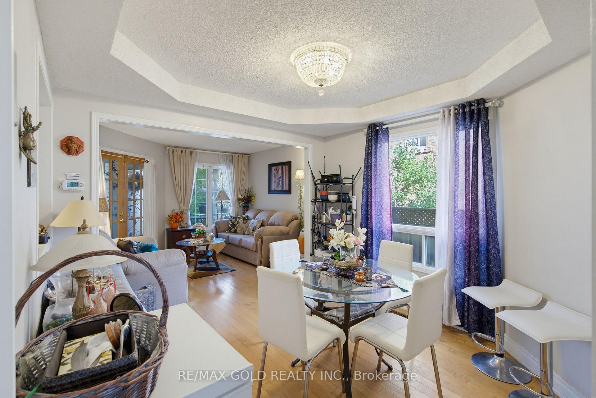 Photo 8 of 51 Alaskan Summit Court, Brampton, Sandringham-Wellington — HOMEH
