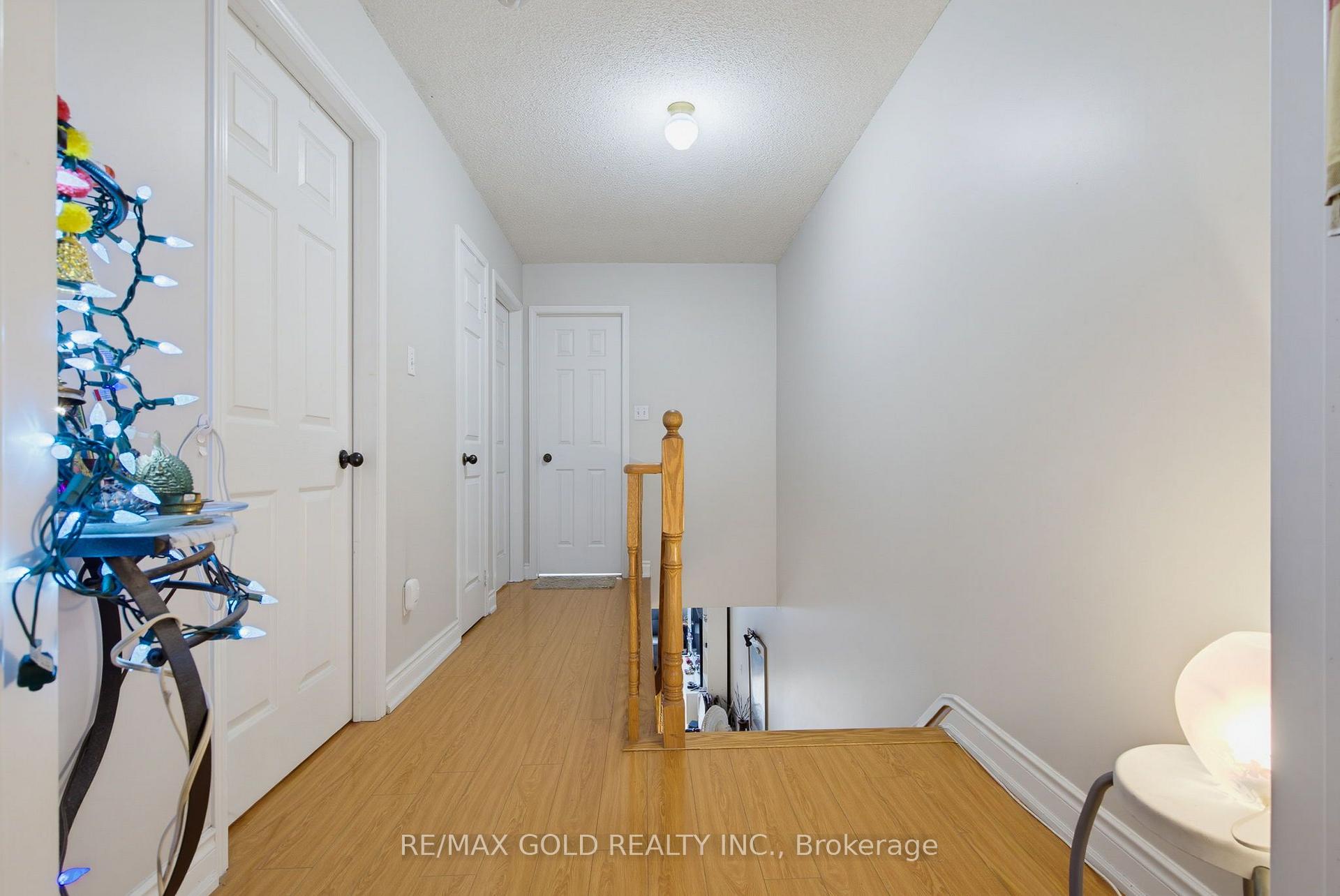 Photo 16 of 51 Alaskan Summit Court, Brampton, Sandringham-Wellington — HOMEH