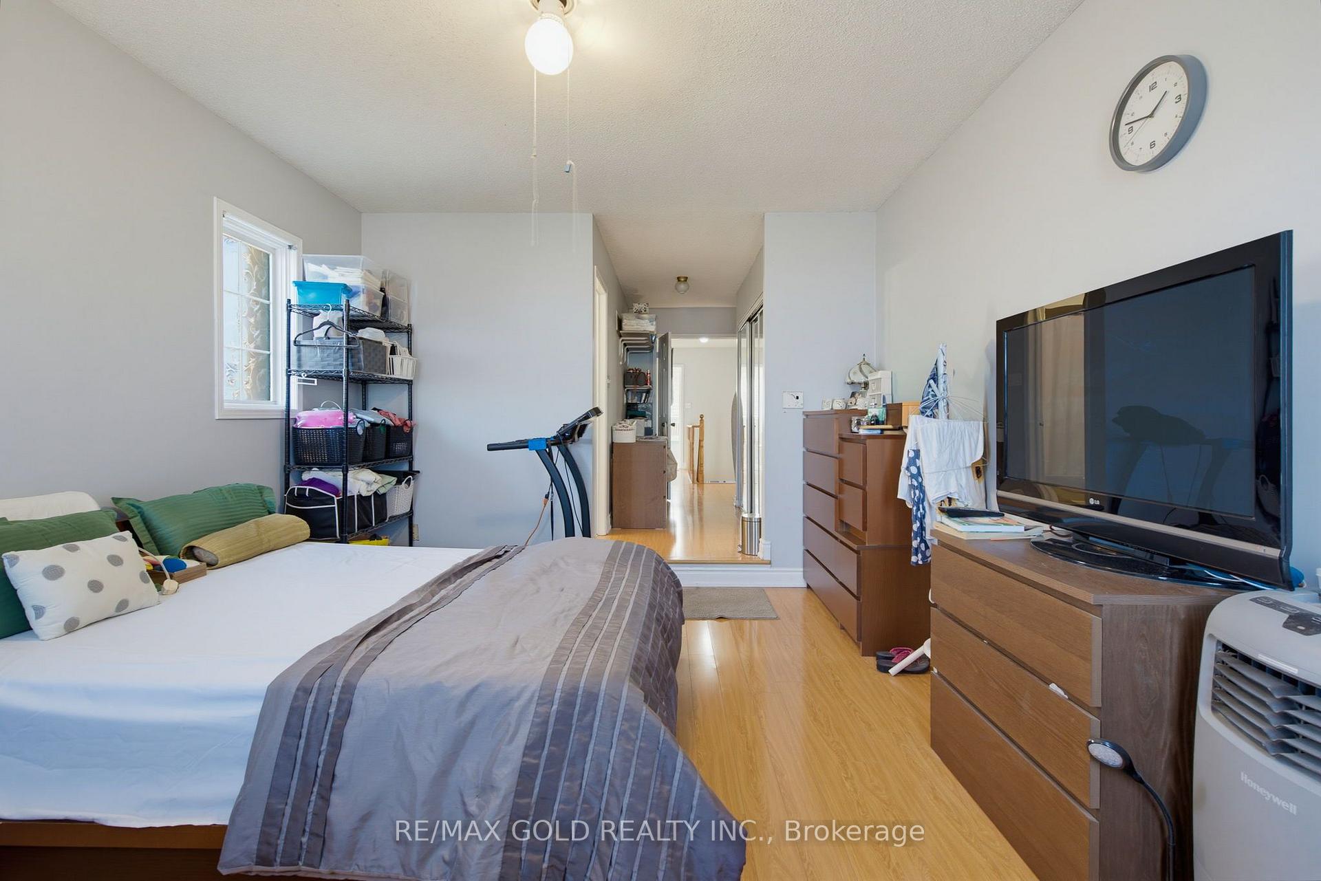 Photo 19 of 51 Alaskan Summit Court, Brampton, Sandringham-Wellington — HOMEH