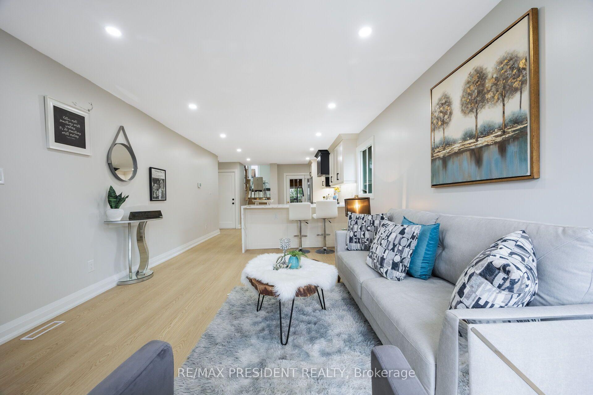 Photo 1 of 5 Simmons Boulevard, Brampton, Madoc — HOMEH