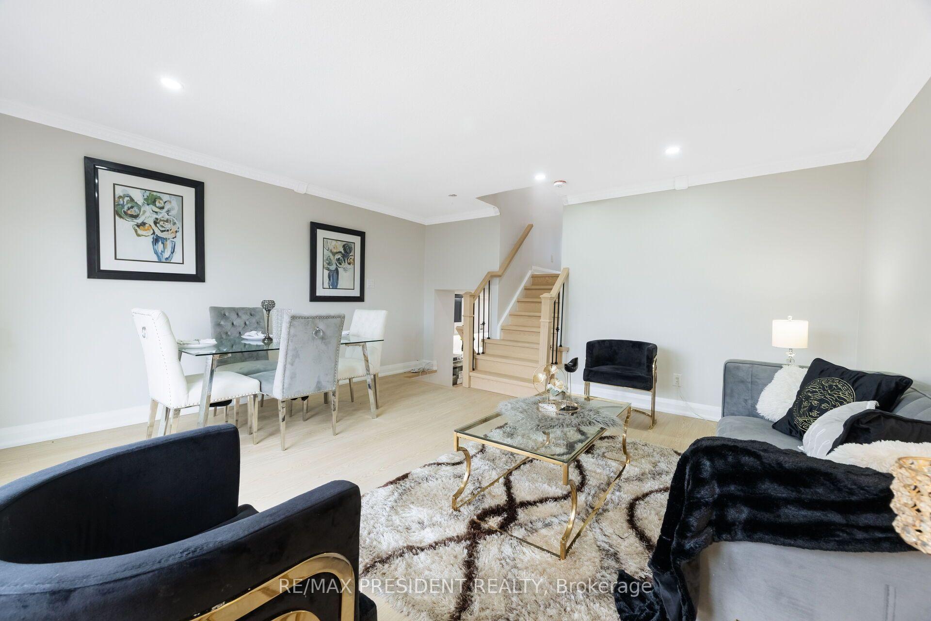Photo 8 of 5 Simmons Boulevard, Brampton, Madoc — HOMEH