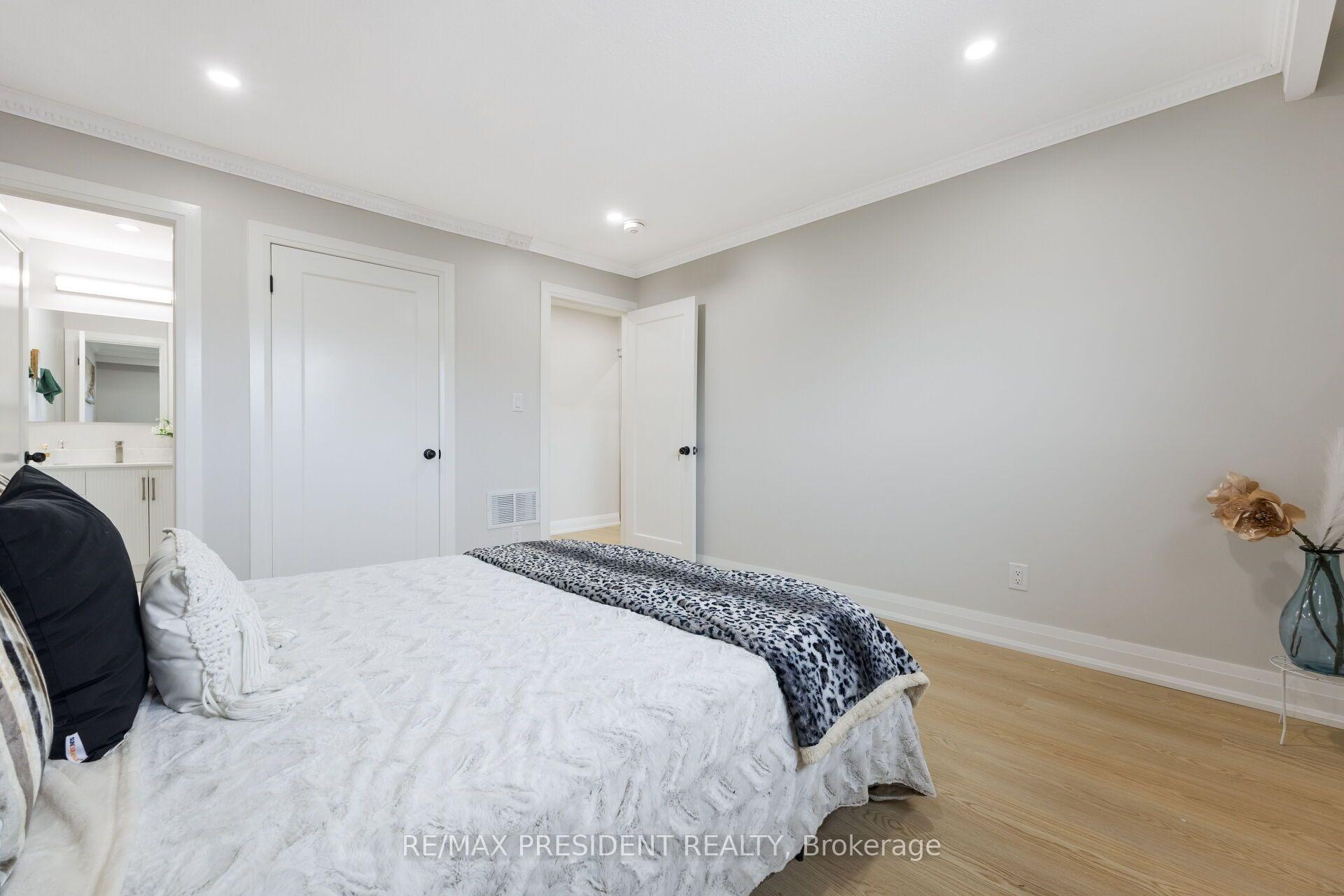 Photo 18 of 5 Simmons Boulevard, Brampton, Madoc — HOMEH