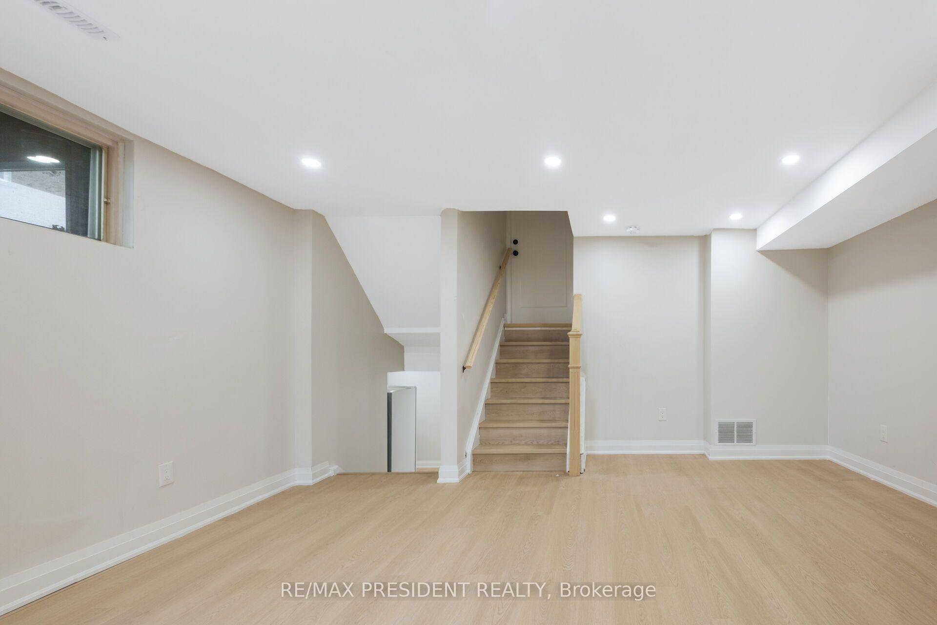 Photo 36 of 5 Simmons Boulevard, Brampton, Madoc — HOMEH