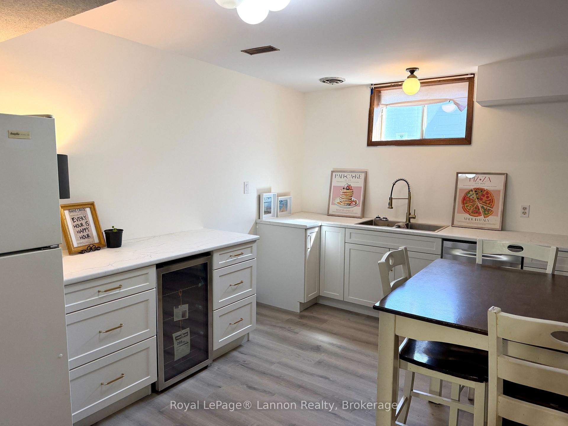 Photo 29 of 417 Strand Avenue, Thunder Bay, John Street North — HOMEH