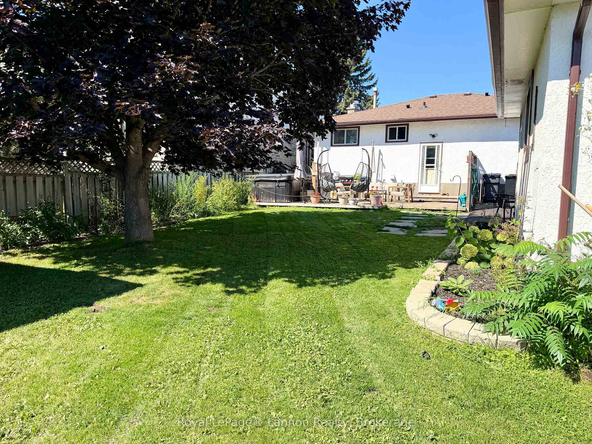 Photo 39 of 417 Strand Avenue, Thunder Bay, John Street North — HOMEH
