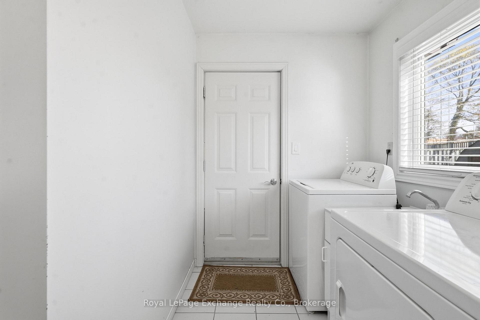 Photo 15 of 924 Tanglewood Drive, Huron-Kinloss — HOMEH