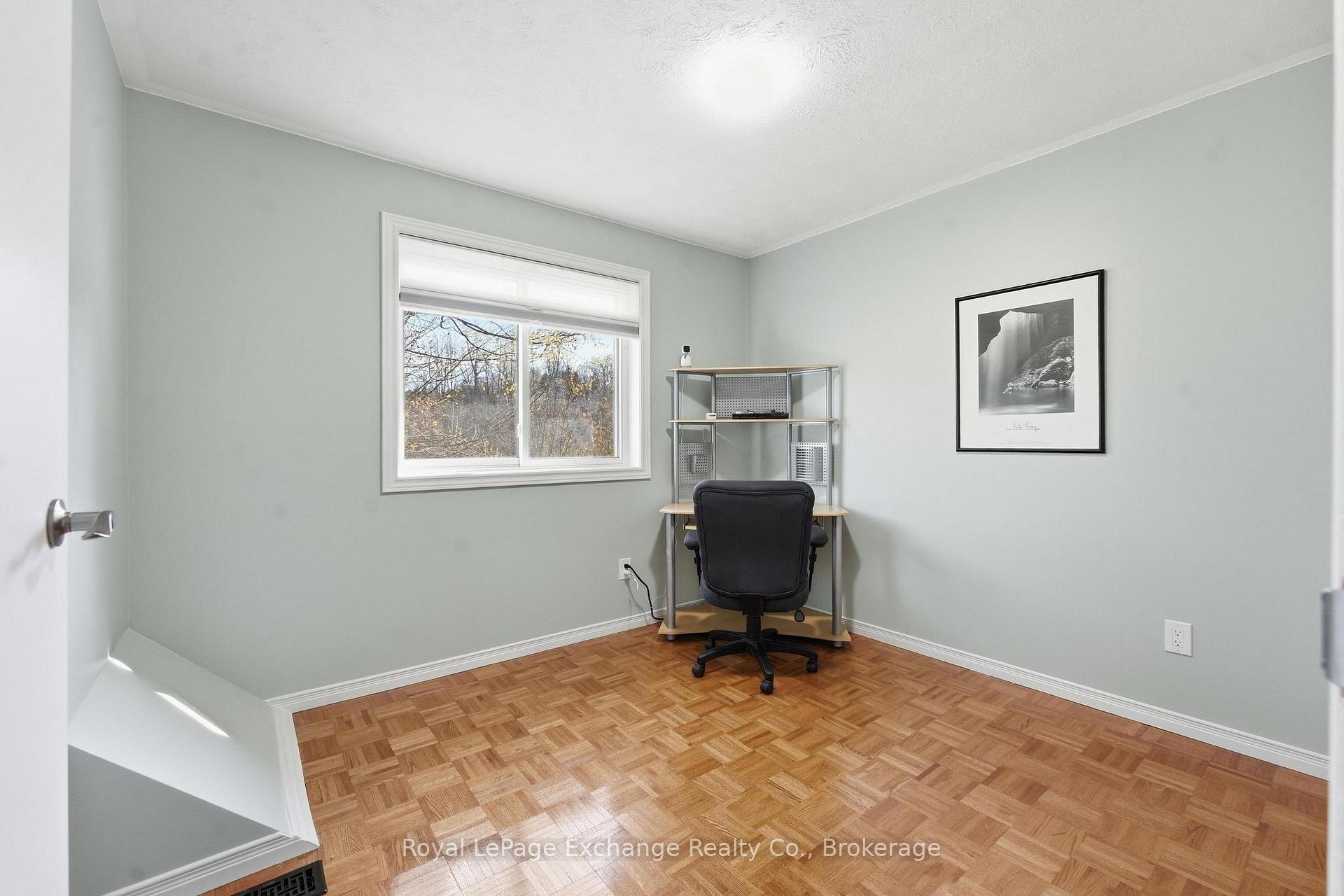 Photo 18 of 924 Tanglewood Drive, Huron-Kinloss — HOMEH