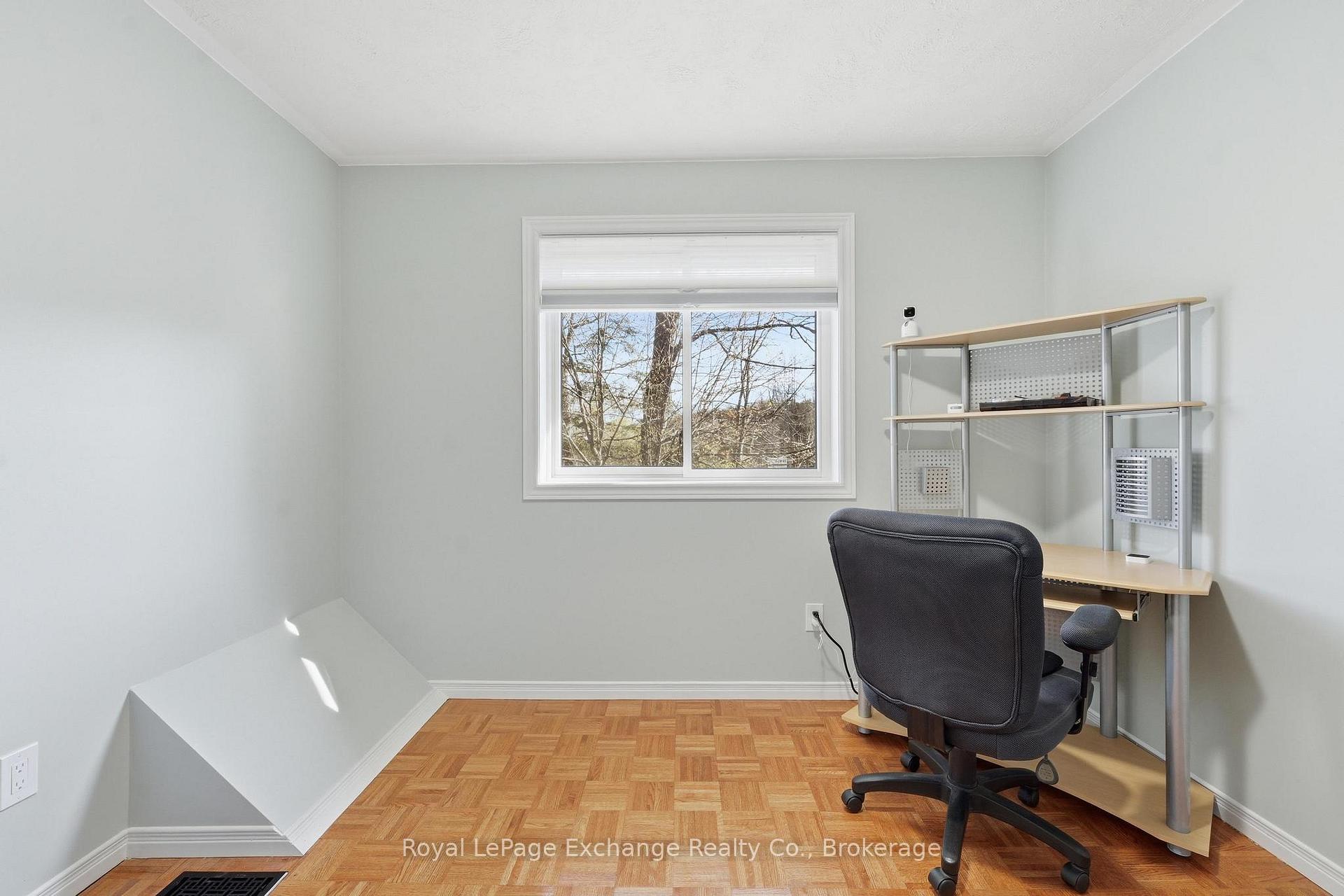 Photo 19 of 924 Tanglewood Drive, Huron-Kinloss — HOMEH