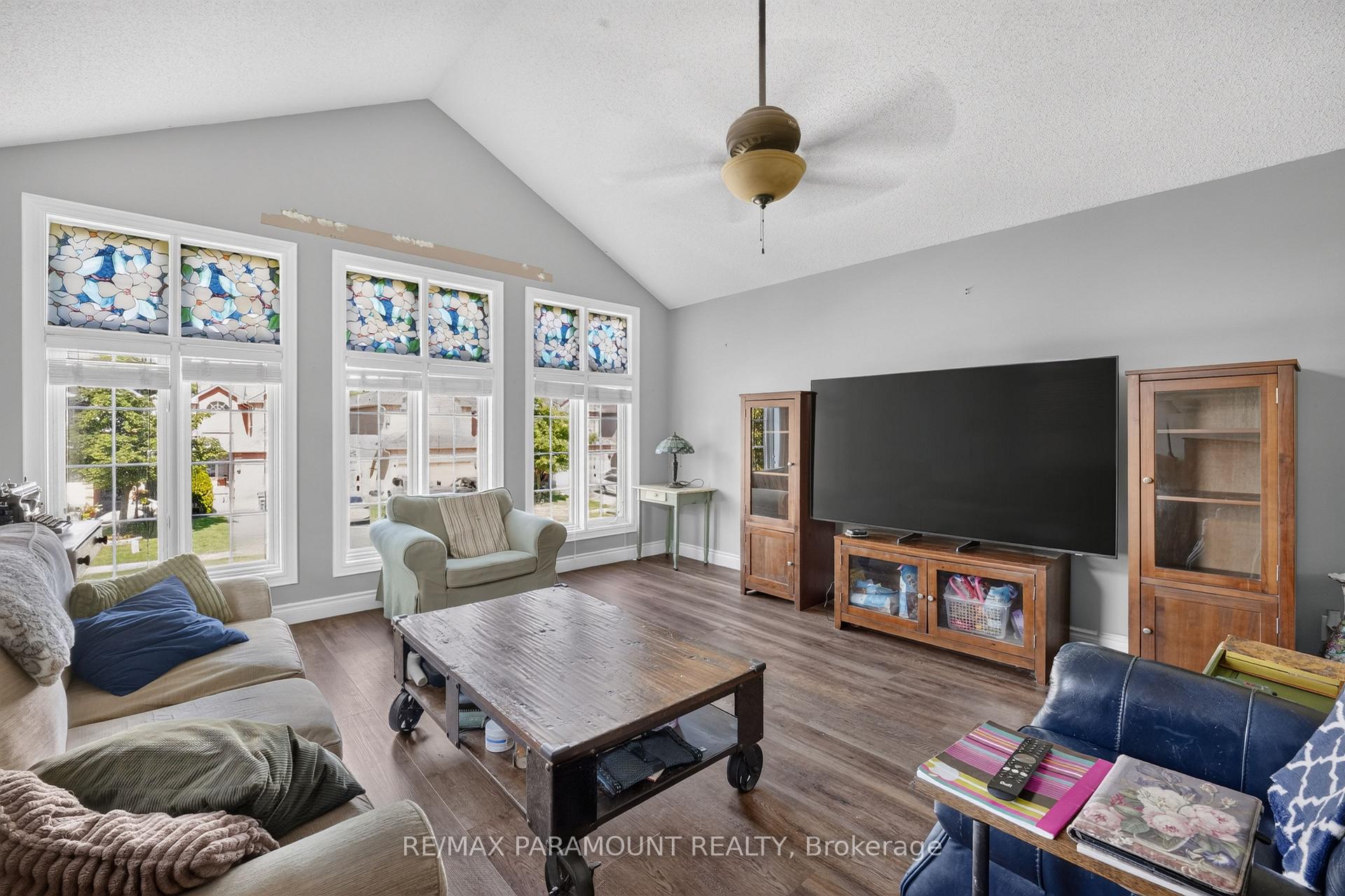 Photo 15 of 42 Ripley Crescent, Brampton, Fletcher's West — HOMEH