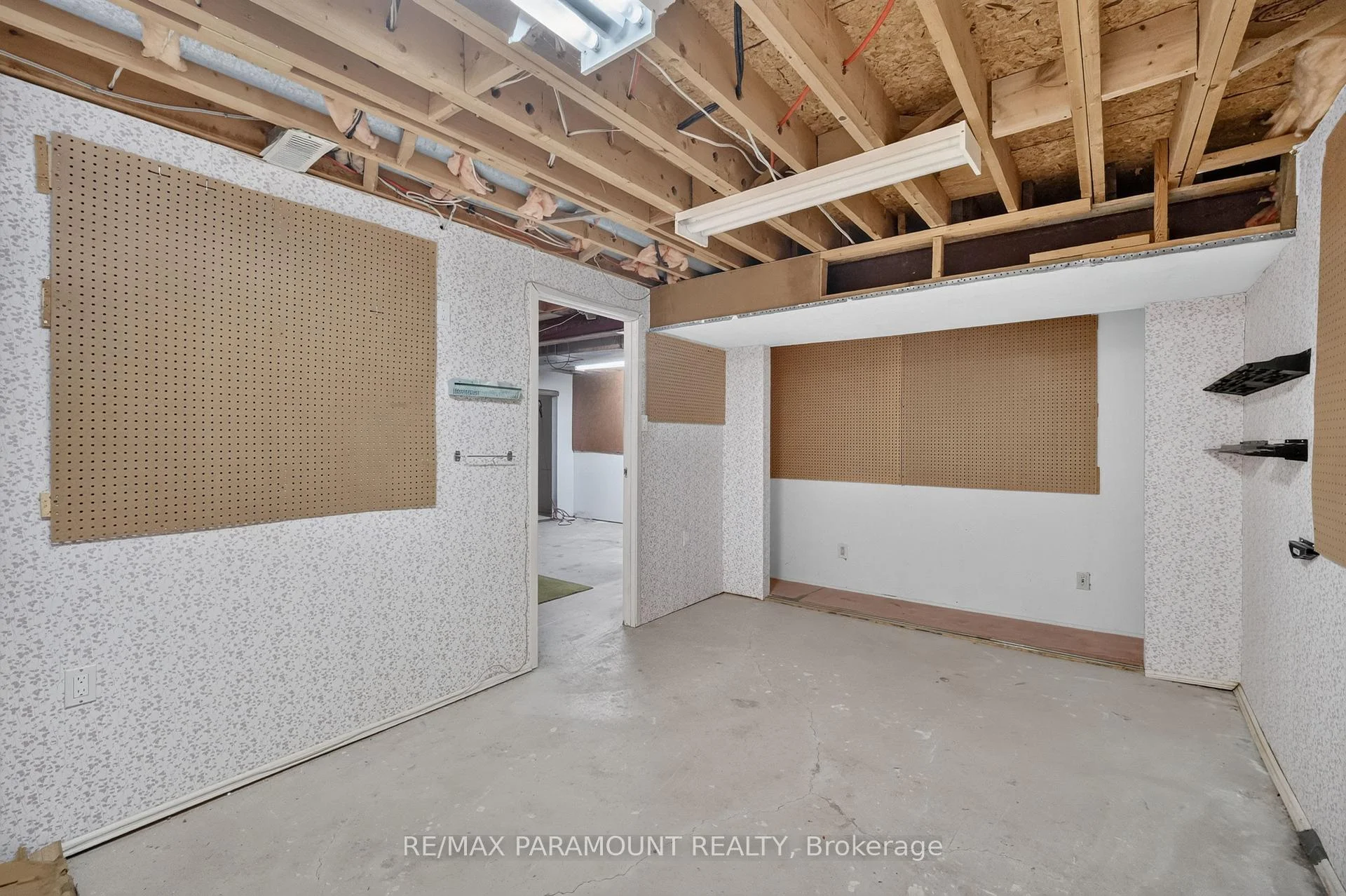 Photo 84 of 42 Ripley Crescent, Brampton, Fletcher's West — HOMEH