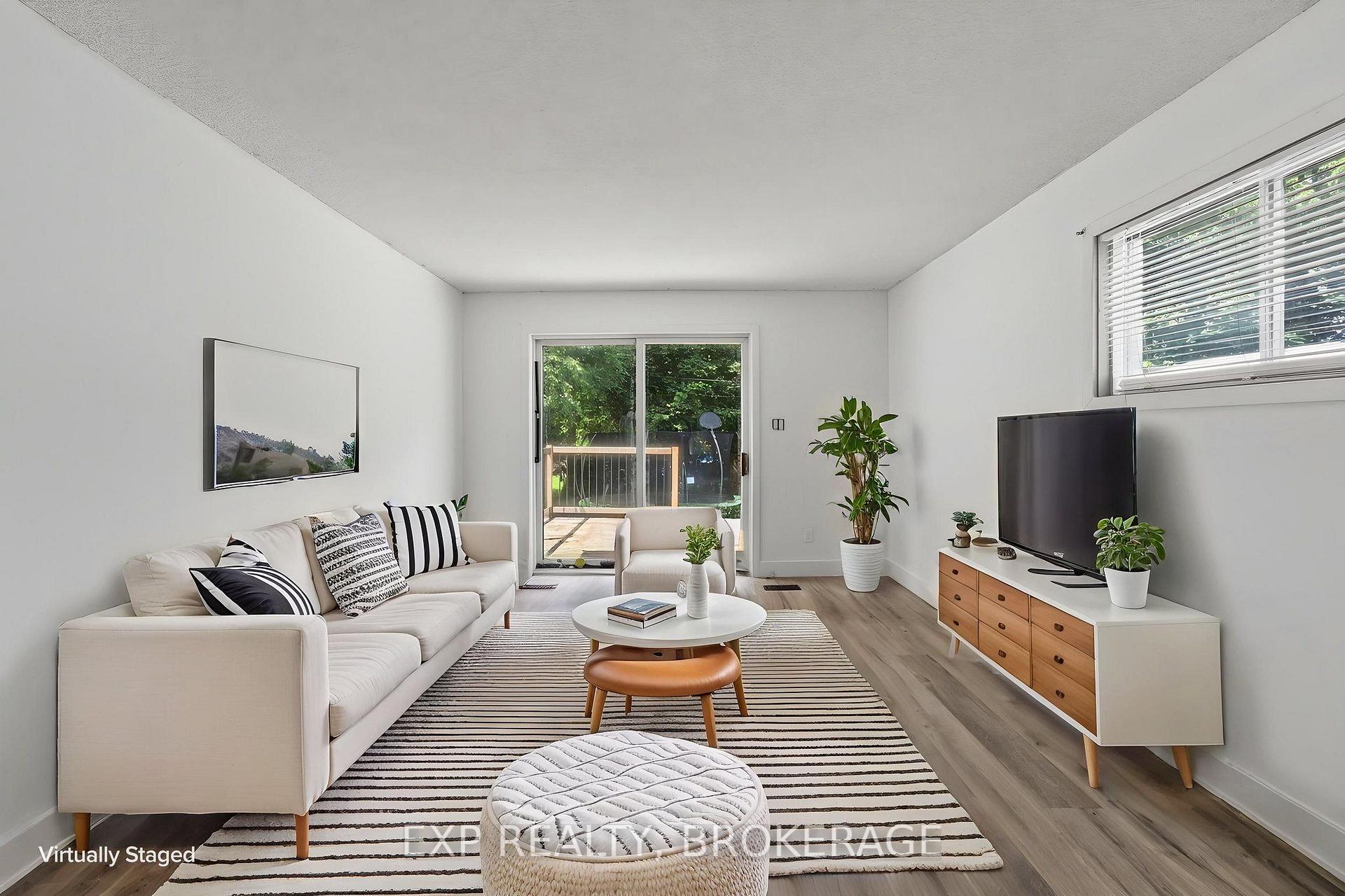 Photo 8 of 650 Hillside Drive, Gananoque, Gananoque — HOMEH