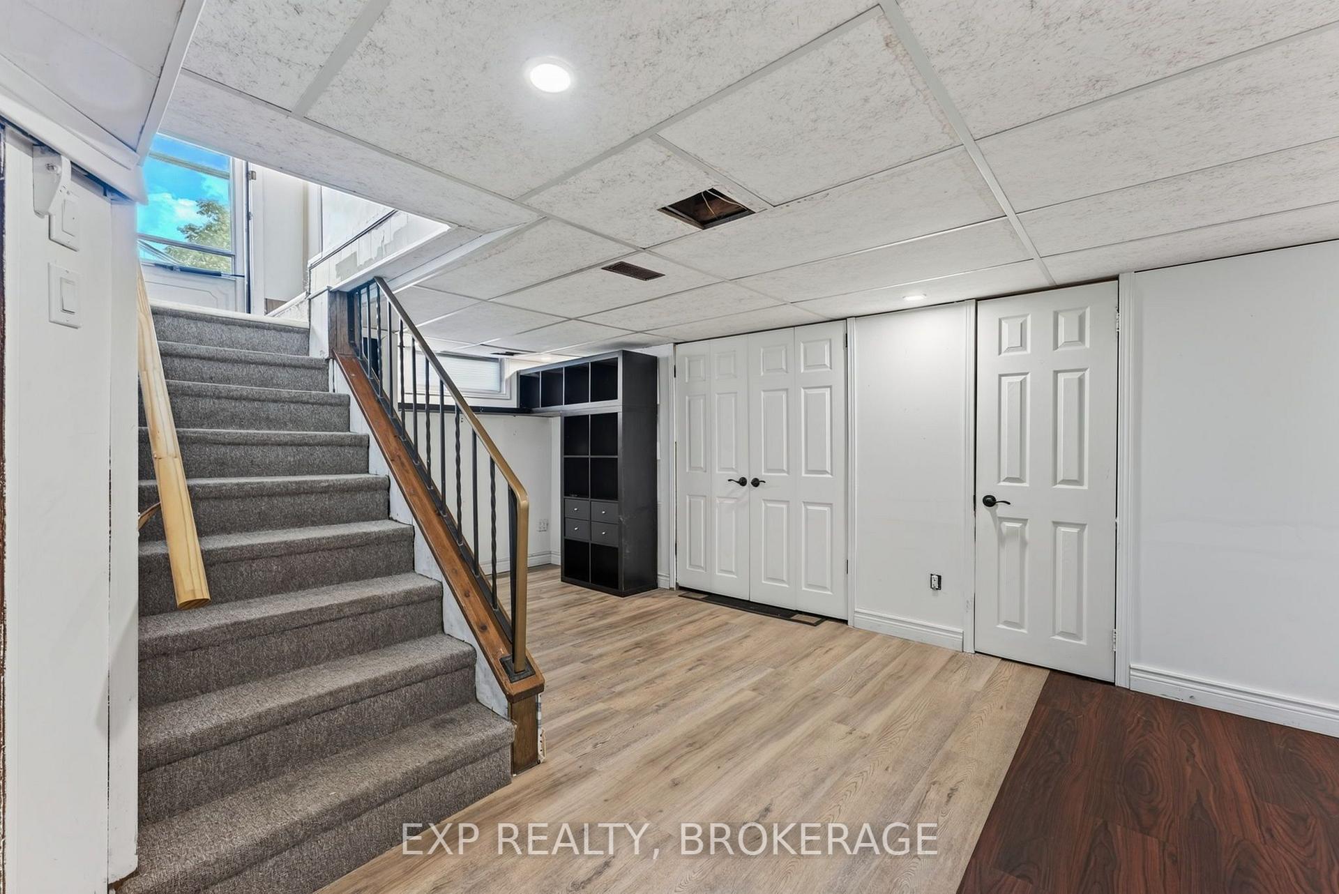 Photo 14 of 650 Hillside Drive, Gananoque, Gananoque — HOMEH