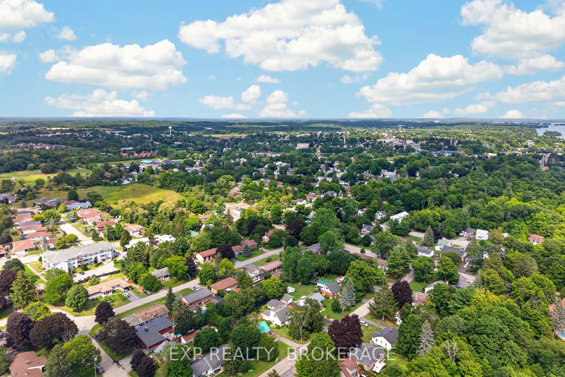 Photo 25 of 650 Hillside Drive, Gananoque, Gananoque — HOMEH