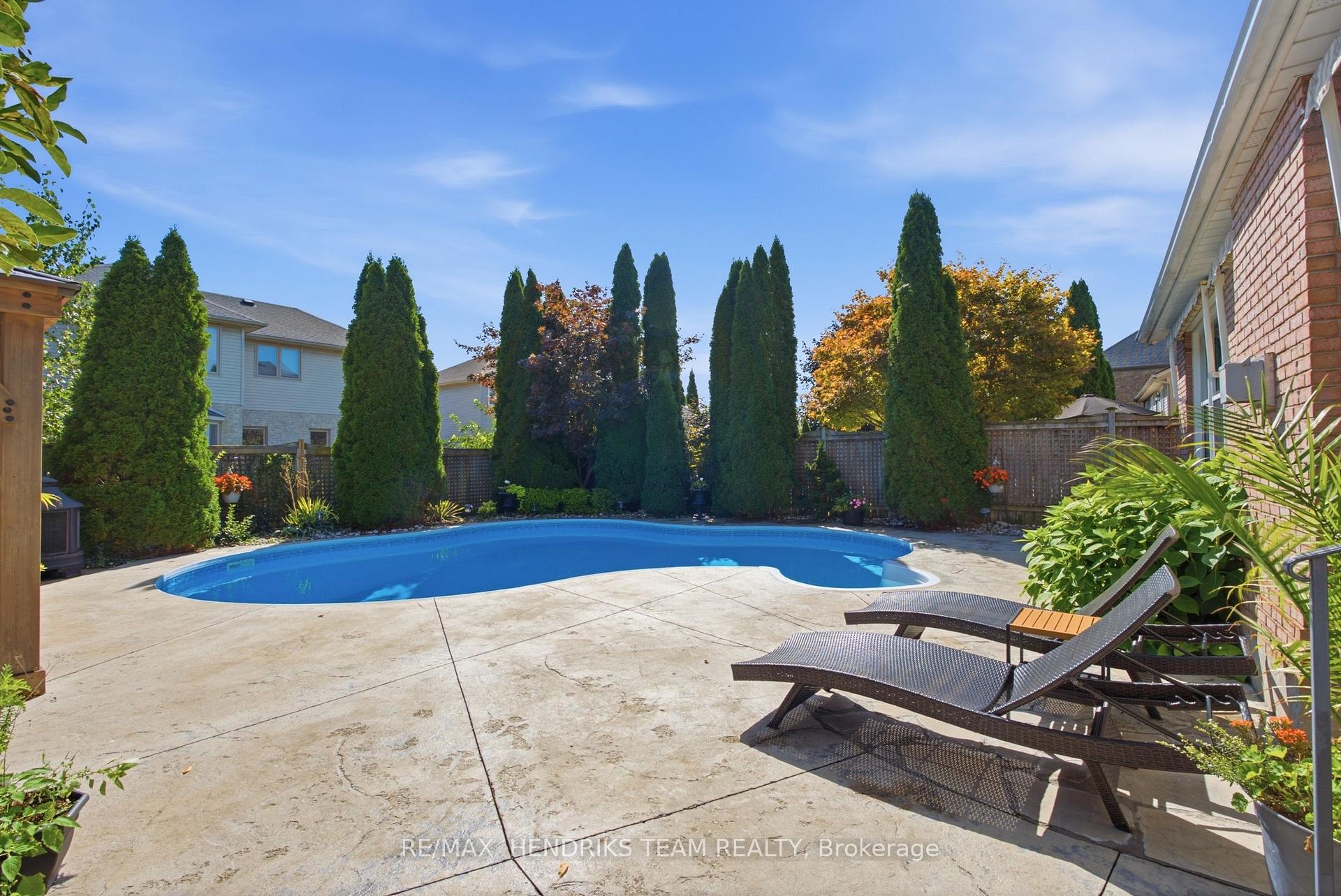 Photo 42 of 26 Countryside Drive, St. Catharines, Grapeview — HOMEH