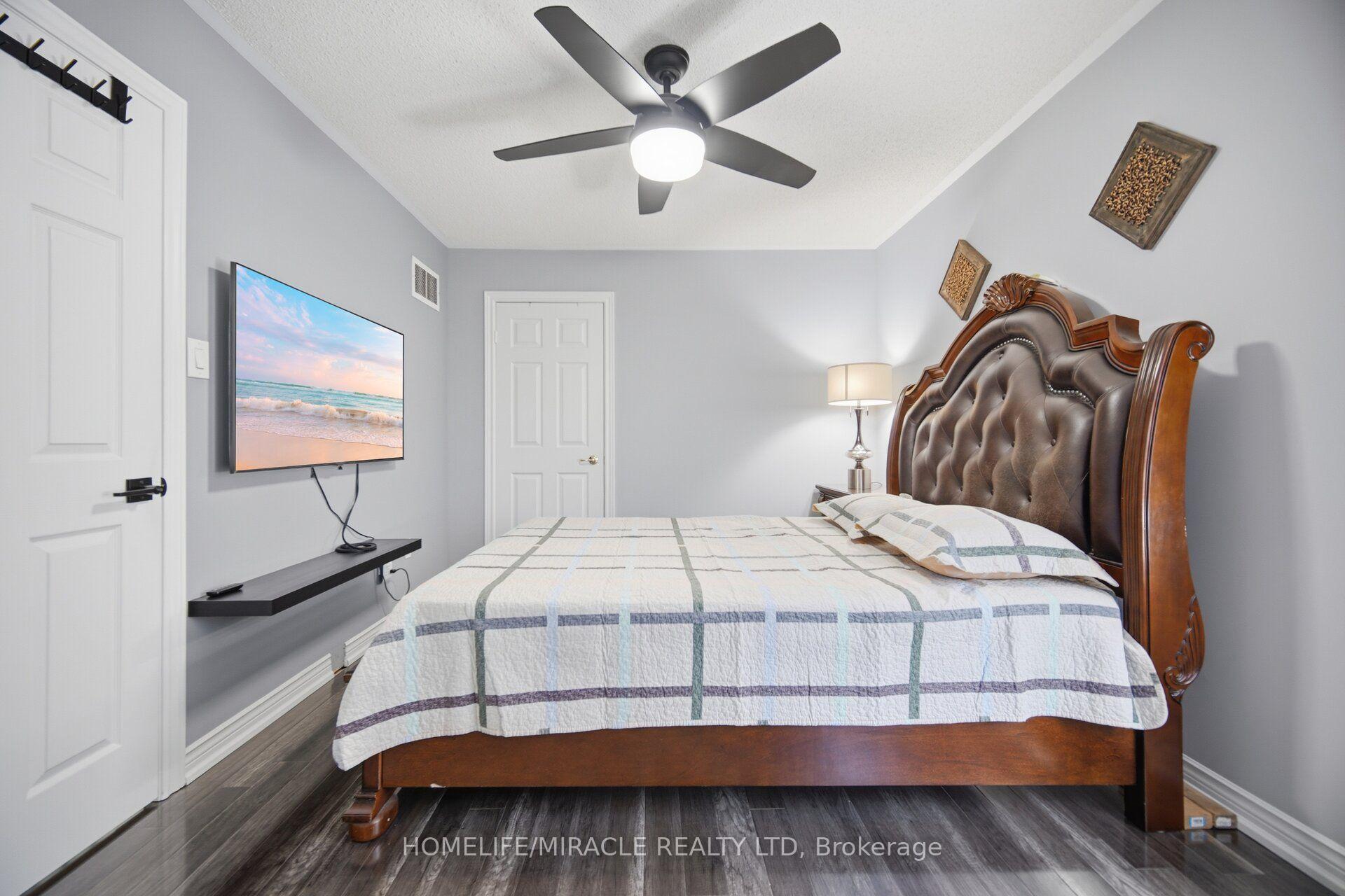 Photo 32 of 11 Barleyfield Road, Brampton, Sandringham-Wellington — HOMEH