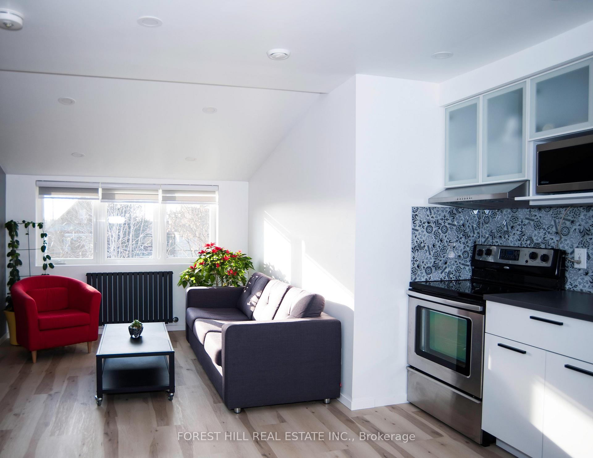 Photo 1 of Unit Second Floor, 214 Blackthorn Avenue, Toronto, Weston-Pellam Park — HOMEH