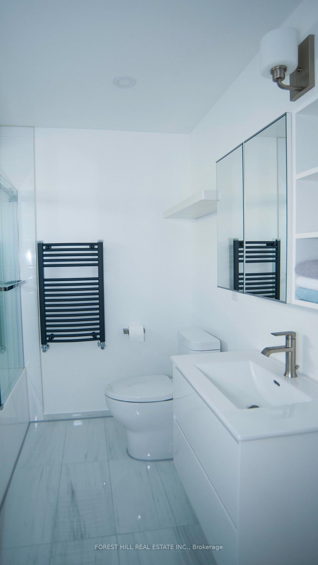 Photo 8 of Unit Second Floor, 214 Blackthorn Avenue, Toronto, Weston-Pellam Park — HOMEH