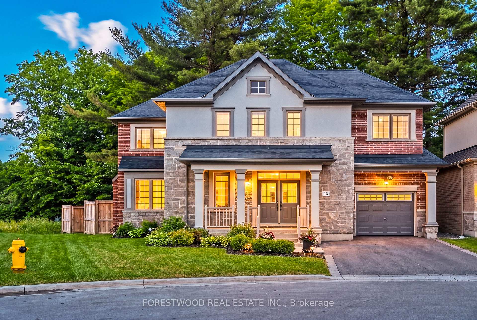 Front of 17 Deer Creek Court