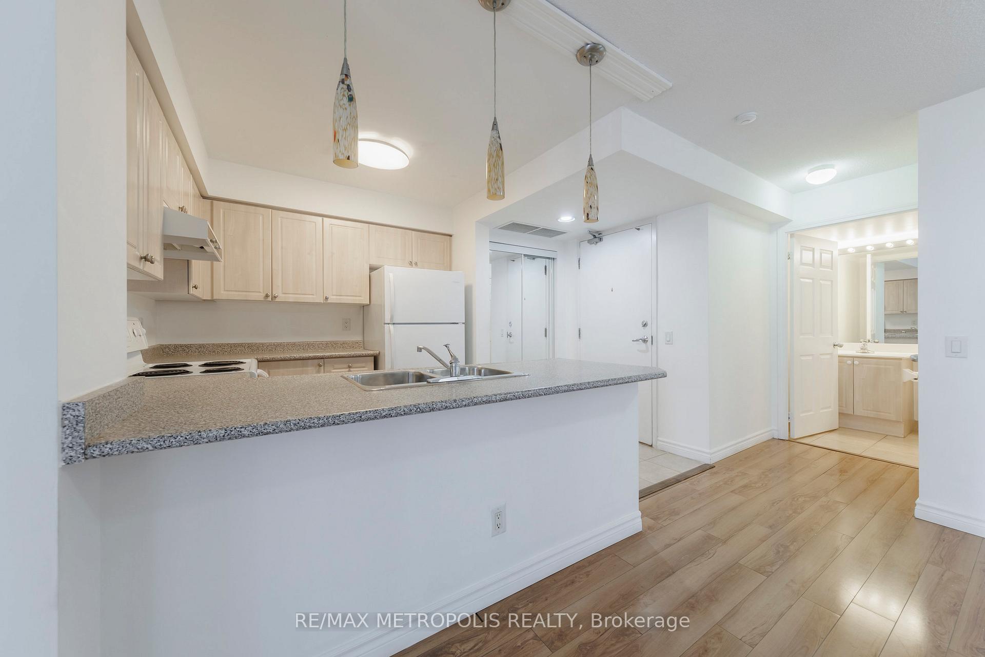 Photo 7 of Unit 1101, 153 Beecroft Road, North York, Lansing-Westgate — HOMEH