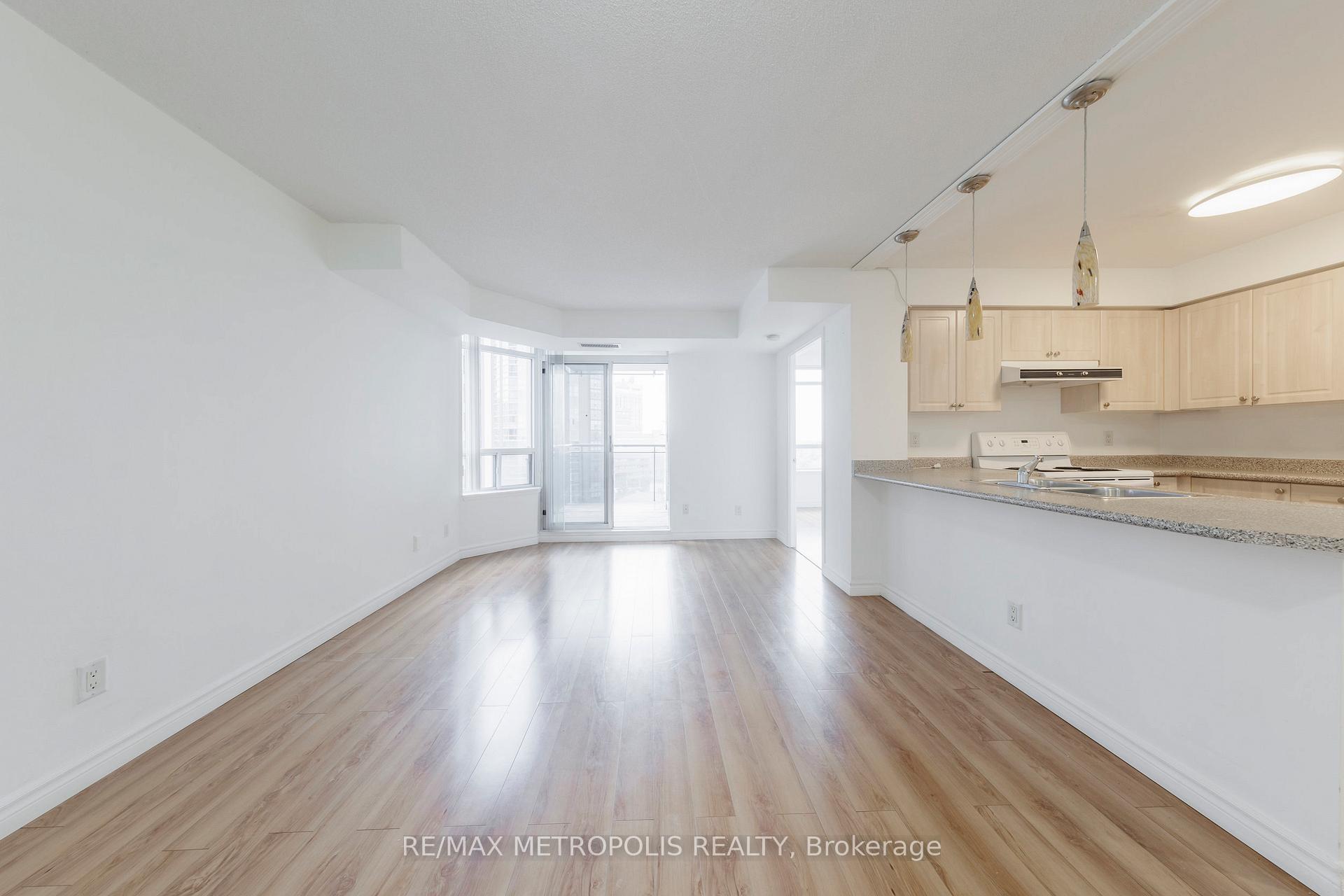 Photo 9 of Unit 1101, 153 Beecroft Road, North York, Lansing-Westgate — HOMEH
