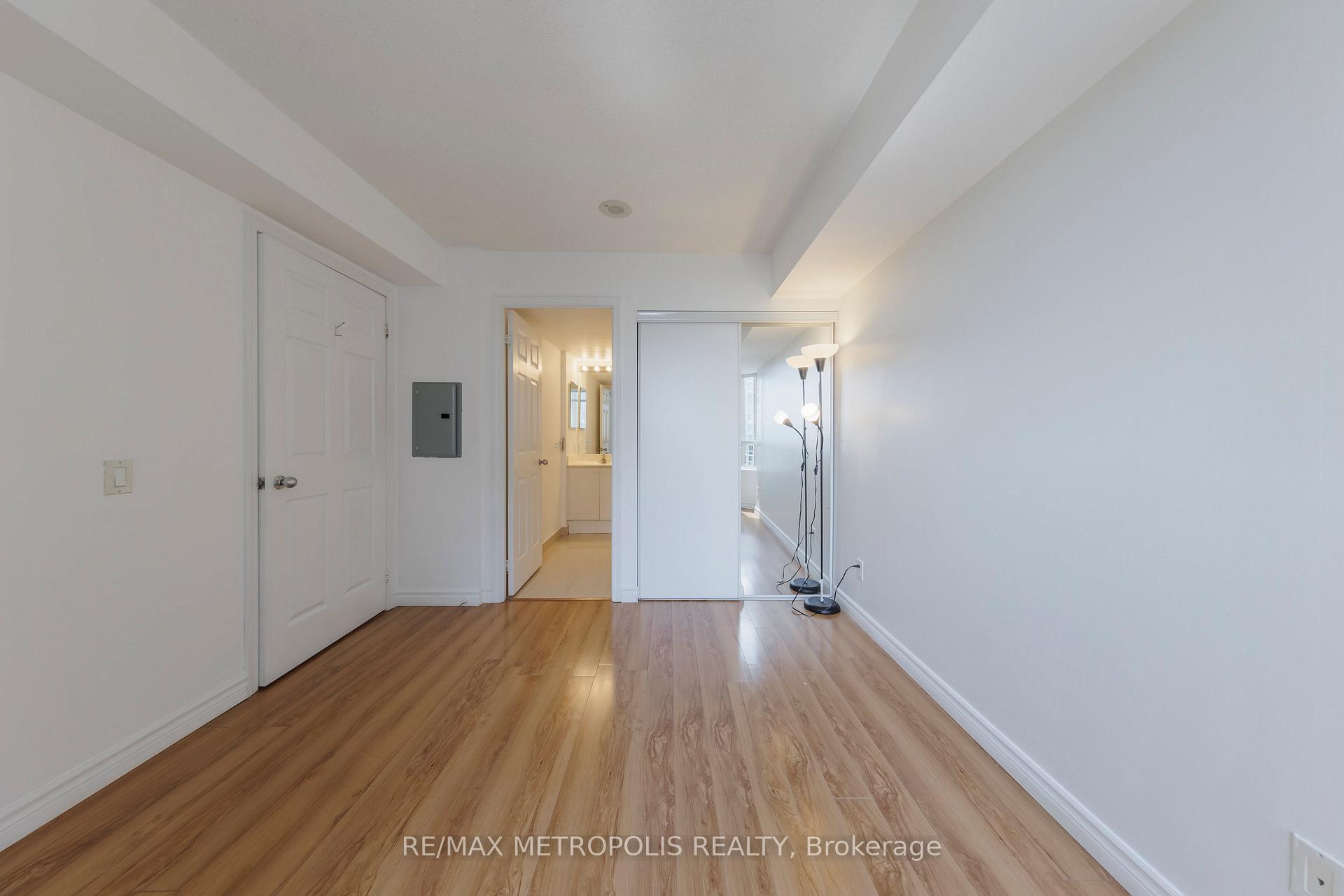 Photo 12 of Unit 1101, 153 Beecroft Road, North York, Lansing-Westgate — HOMEH