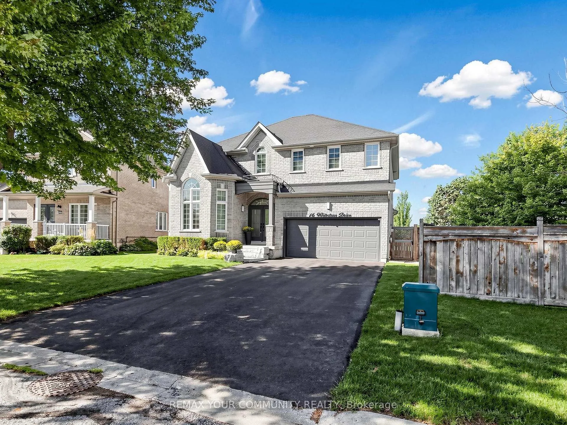 Photo 9 of 16 Whitestone Drive, Georgina, Keswick North — HOMEH