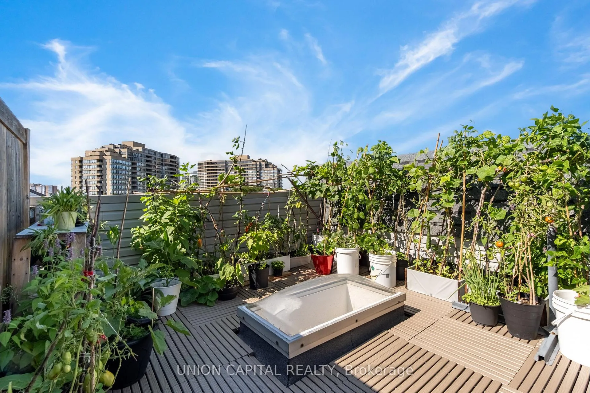 Photo 18 of Unit 1002, 75 Weldrick Road E, Richmond Hill, Observatory — HOMEH