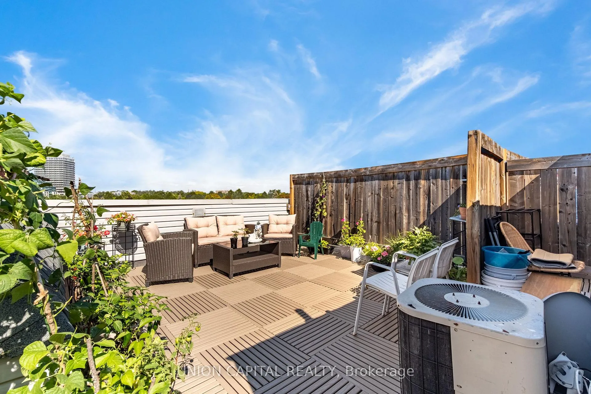 Photo 19 of Unit 1002, 75 Weldrick Road E, Richmond Hill, Observatory — HOMEH