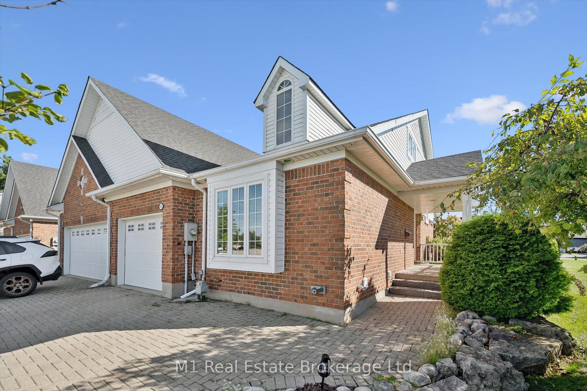 Photo 2 of 105 Riverwalk Place, Guelph/Eramosa, Rockwood — HOMEH