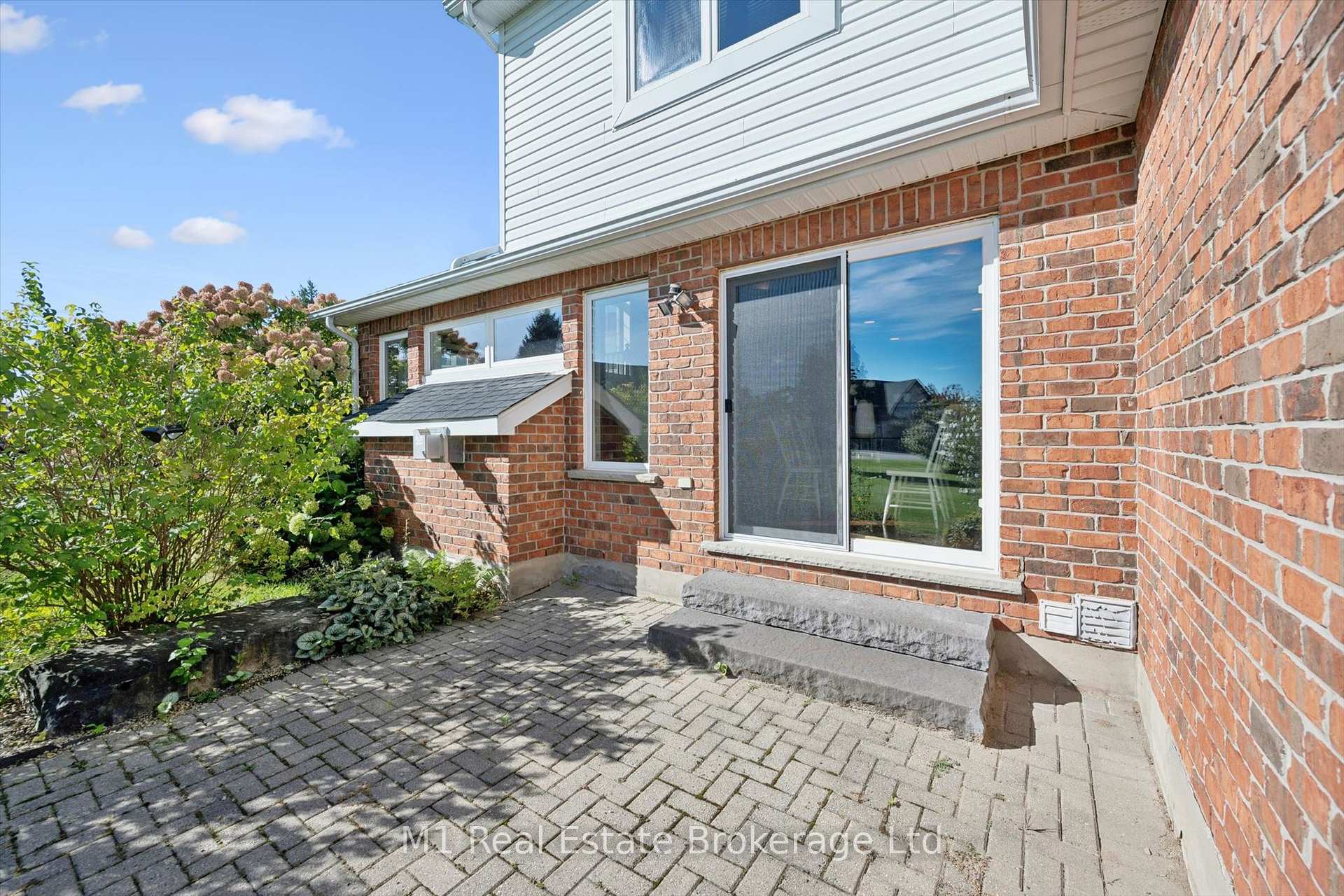 Photo 34 of 105 Riverwalk Place, Guelph/Eramosa, Rockwood — HOMEH
