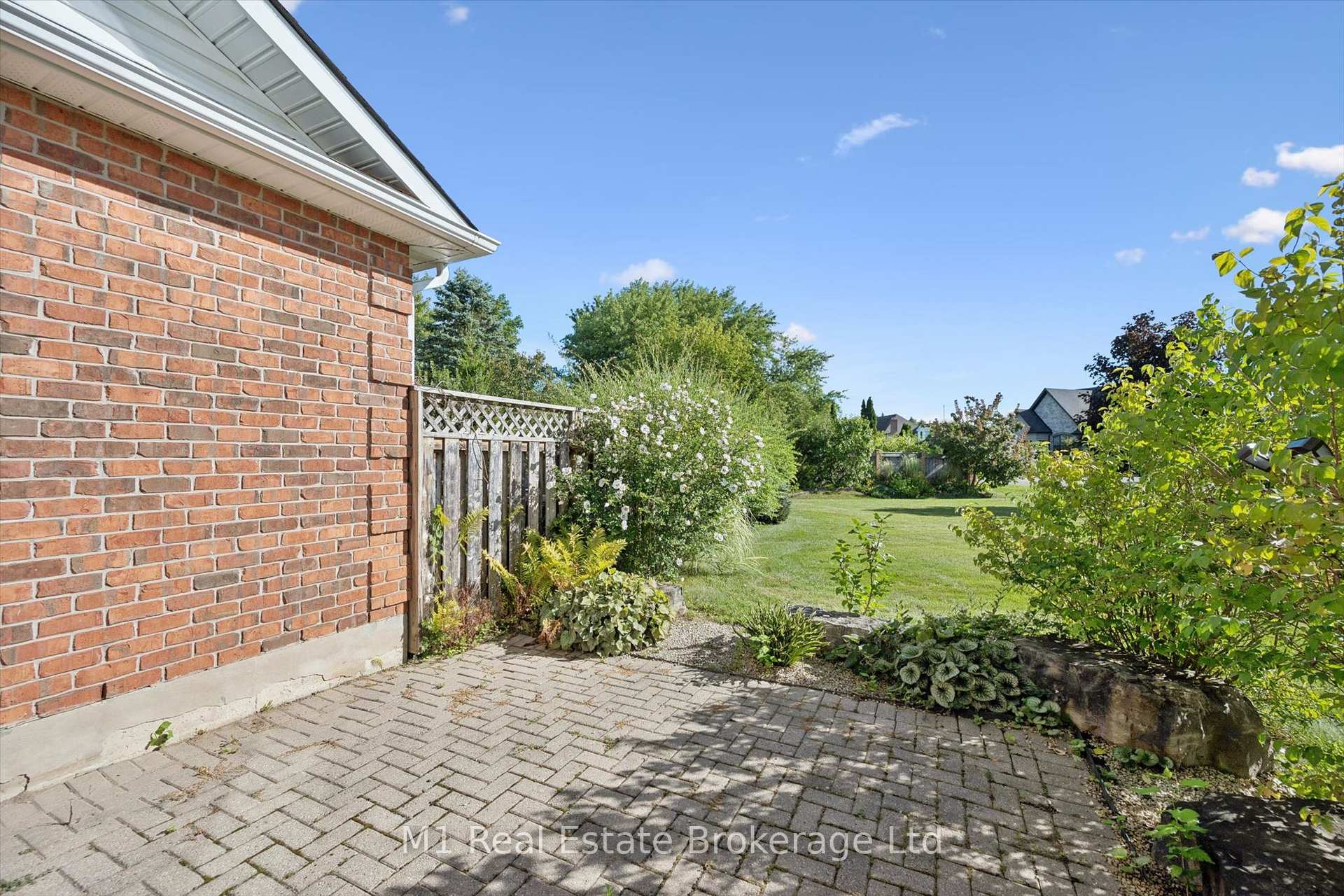 Photo 36 of 105 Riverwalk Place, Guelph/Eramosa, Rockwood — HOMEH