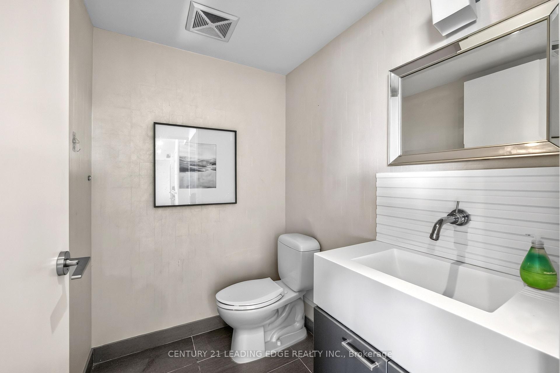 Photo 8 of Unit Ph1001, 55 Stewart Street, Toronto, Waterfront Communities — HOMEH