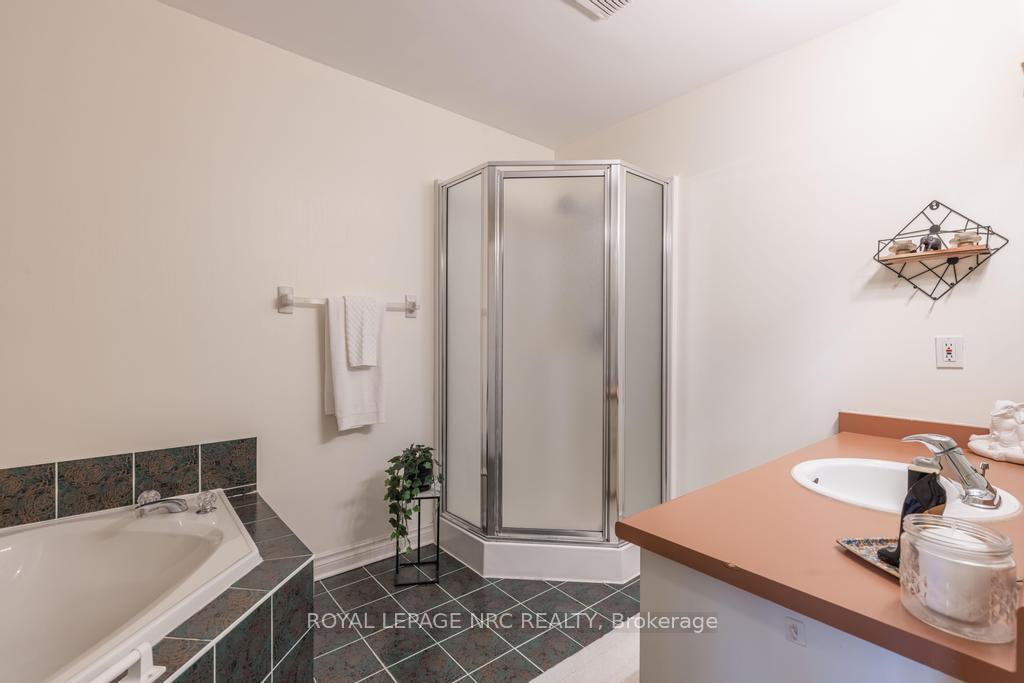 Photo 17 of Unit 13, 1 Lakeside Drive, St. Catharines, Port Weller — HOMEH