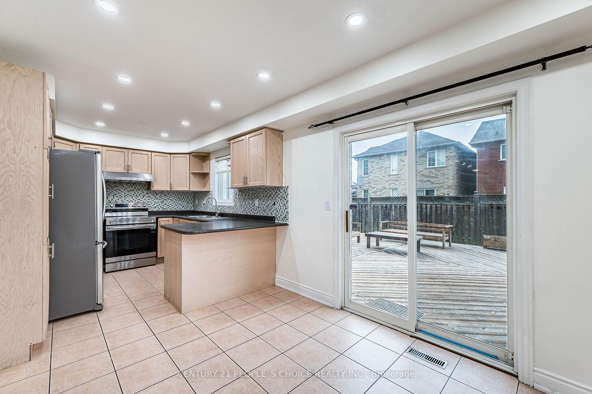 Photo 9 of 45 Trevino Crescent, Brampton, Bram East — HOMEH