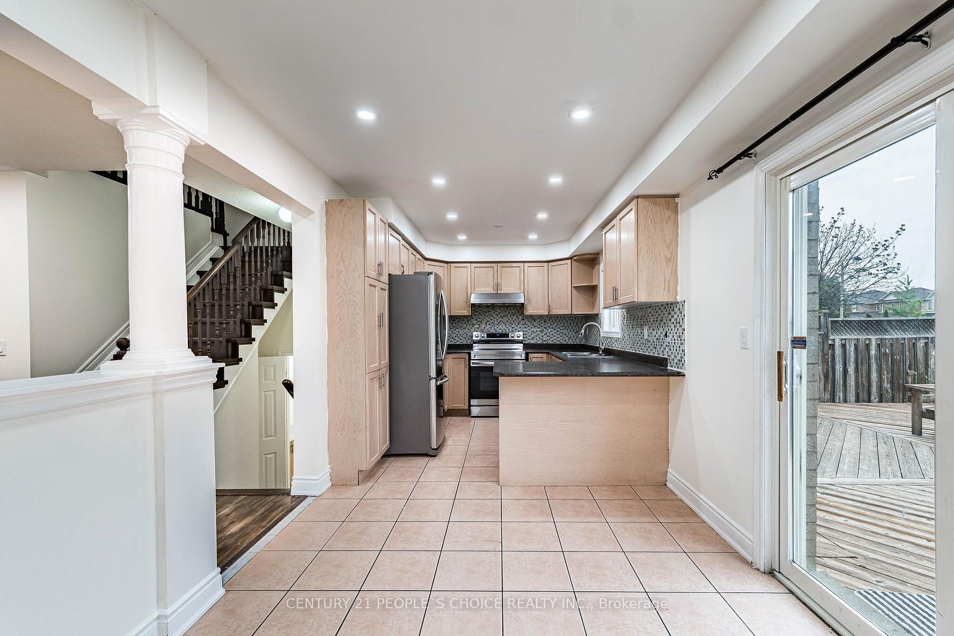 Photo 10 of 45 Trevino Crescent, Brampton, Bram East — HOMEH