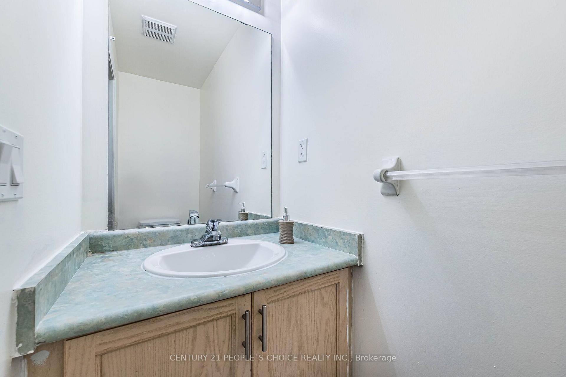 Photo 17 of 45 Trevino Crescent, Brampton, Bram East — HOMEH