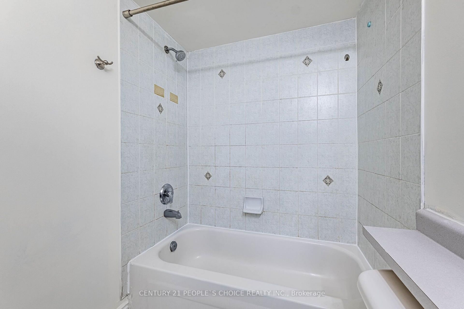 Photo 24 of 45 Trevino Crescent, Brampton, Bram East — HOMEH