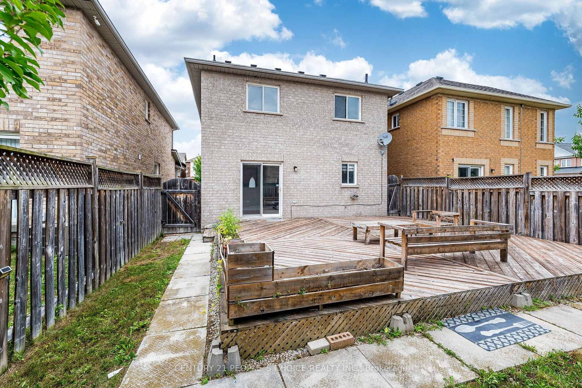 Photo 35 of 45 Trevino Crescent, Brampton, Bram East — HOMEH