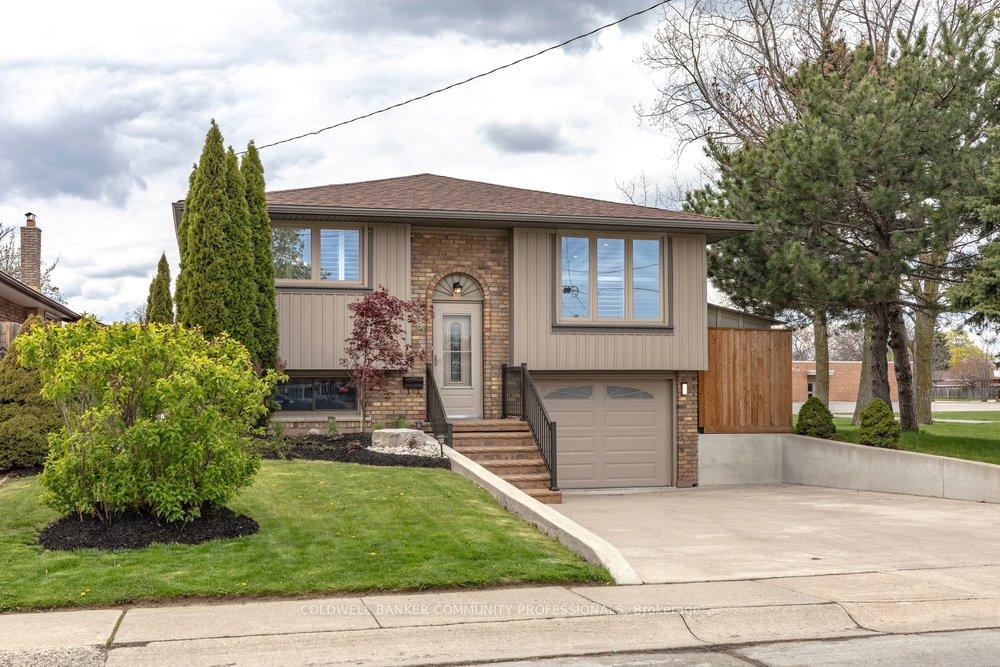 Photo 2 of 116 Highridge Avenue, Hamilton, Riverdale — HOMEH