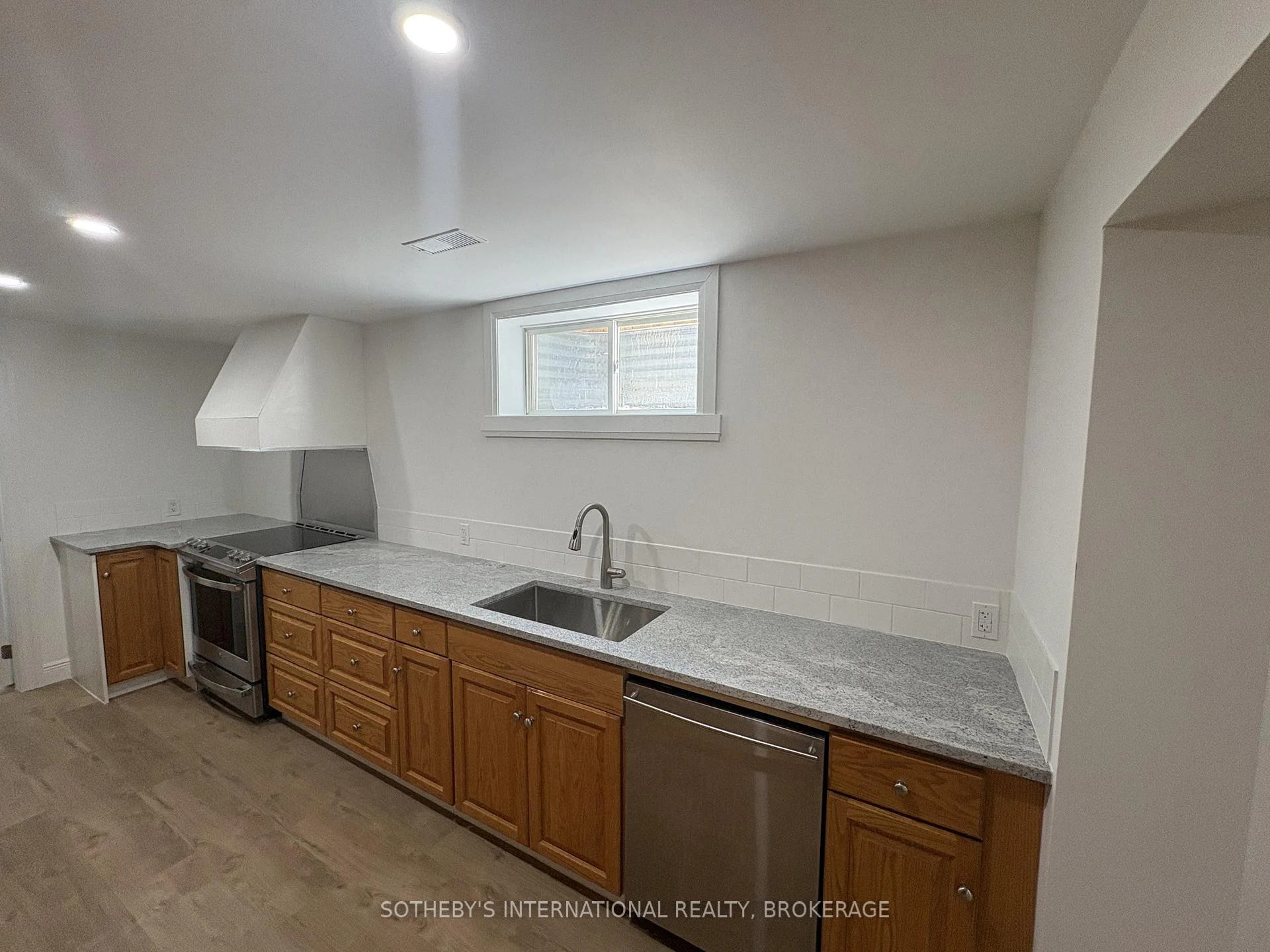 Photo 16 of 71 Stella Street, Pelham, Fonthill — HOMEH