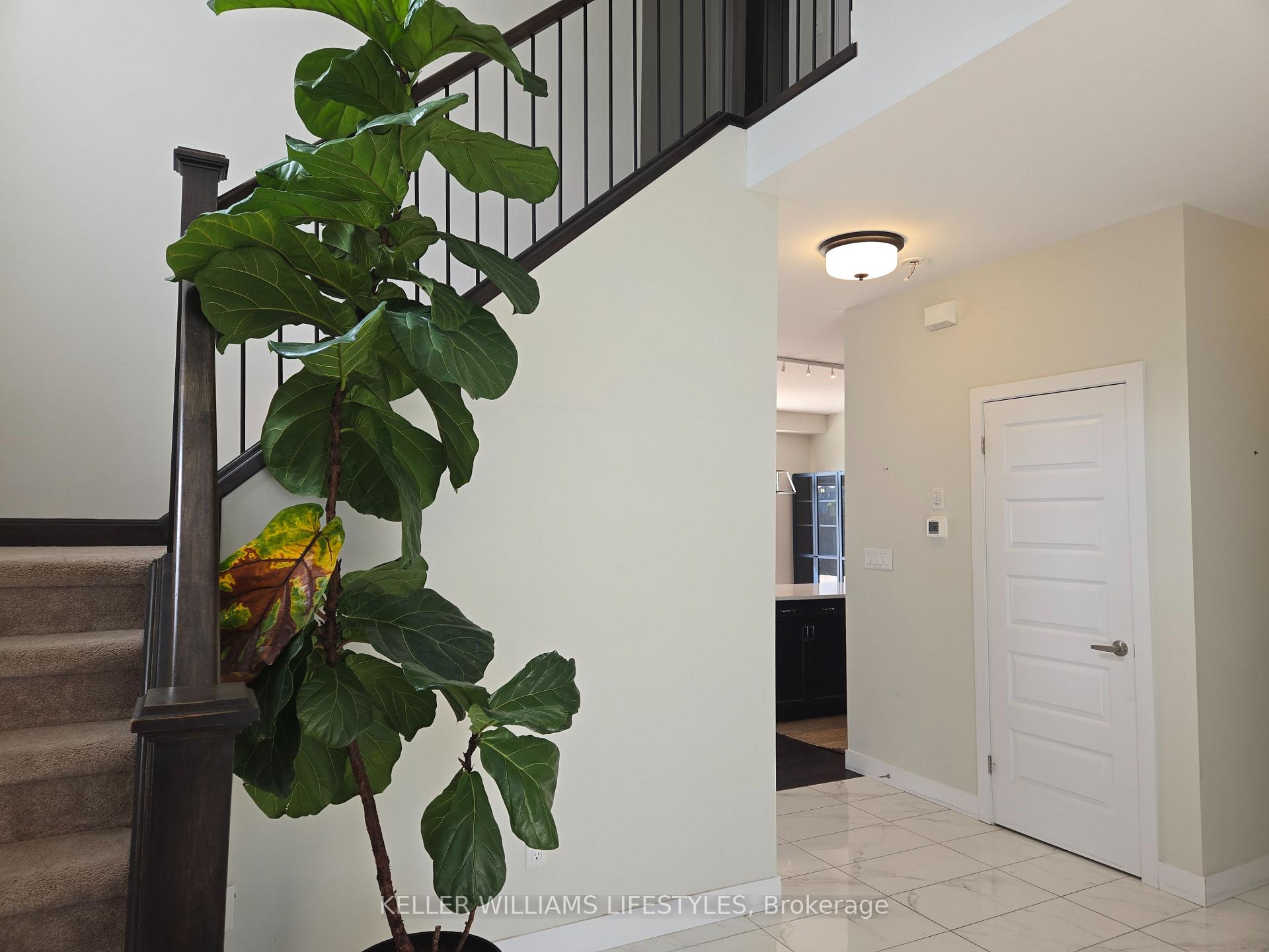 Photo 5 of 1722 Applerock Avenue, London, North S — HOMEH