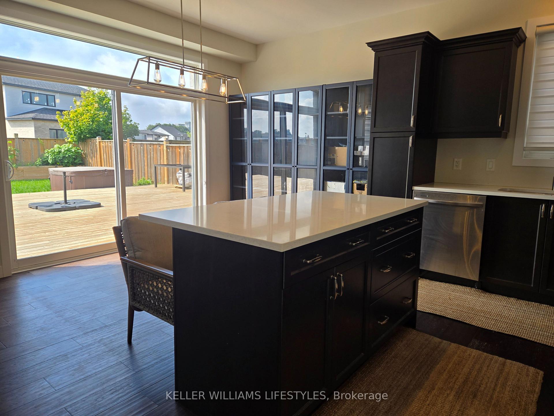 Photo 6 of 1722 Applerock Avenue, London, North S — HOMEH