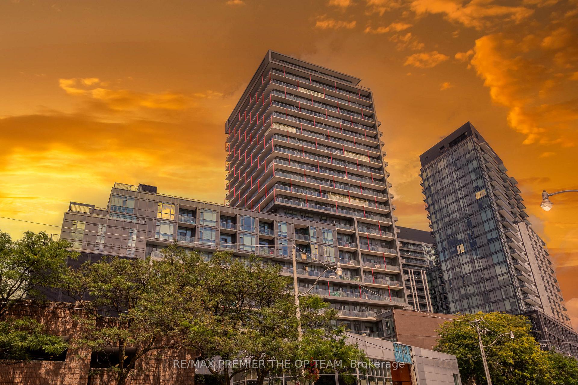 Front of Unit 2308, 120 Parliament Street