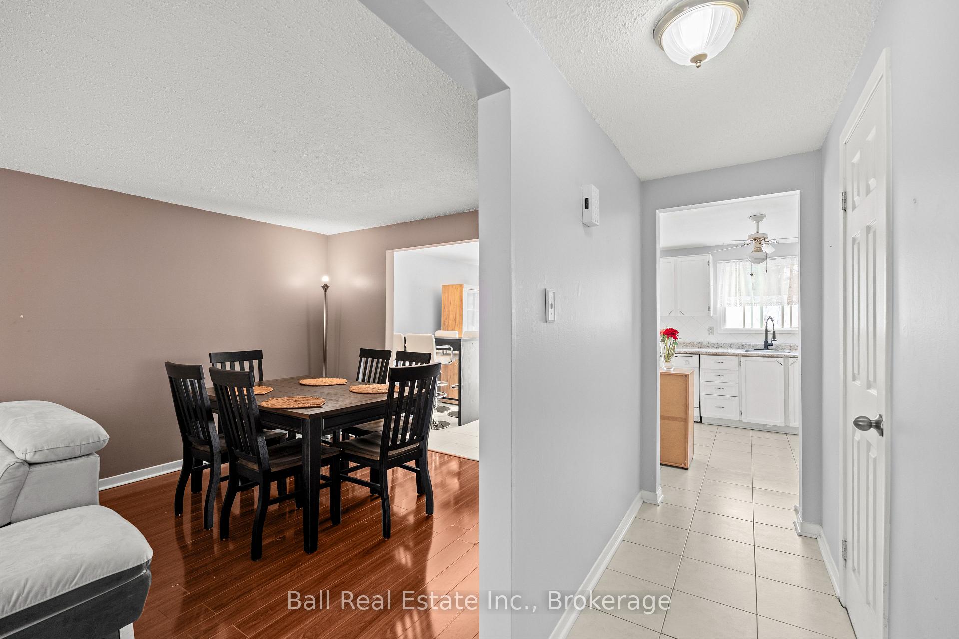 Photo 4 of 2048 Walker Avenue, Peterborough, Ashburnham Ward 4 — HOMEH