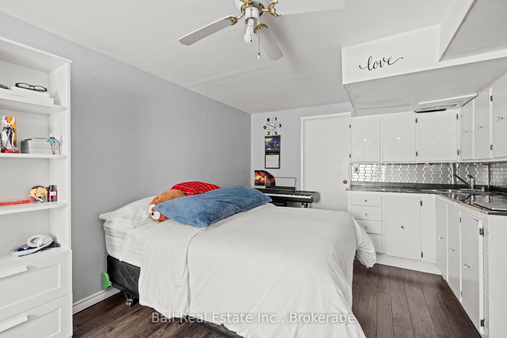 Photo 29 of 2048 Walker Avenue, Peterborough, Ashburnham Ward 4 — HOMEH